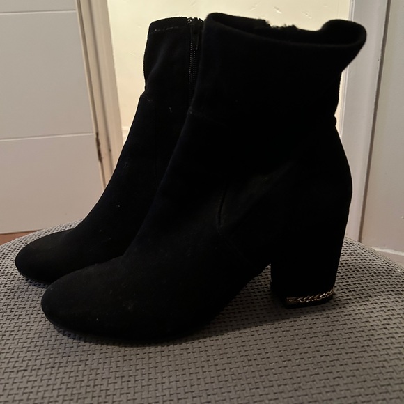 Black and gold heal boots - Picture 1 of 2